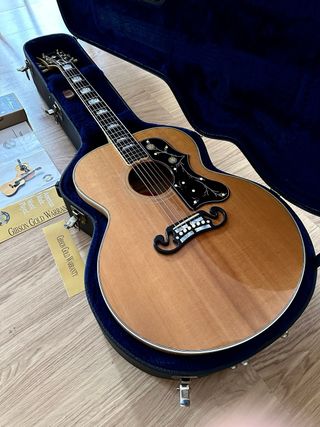 Gibson SJ 200 año 2001 Guitarra electroacústica