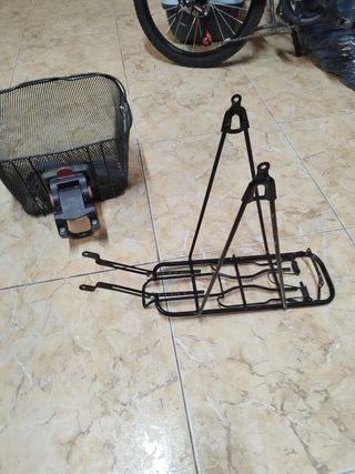 Sexta y parrilla trasera para bici de paseo