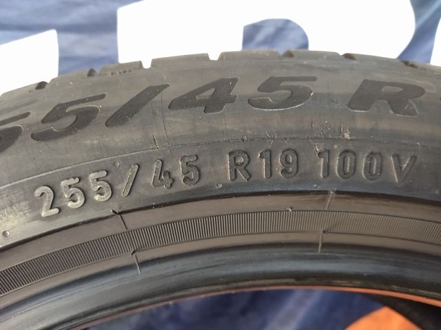 255 45 19 100V PIRELLI SCORPION