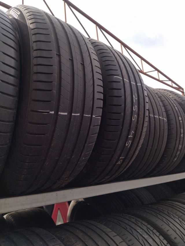255 45 19 100V PIRELLI SCORPION