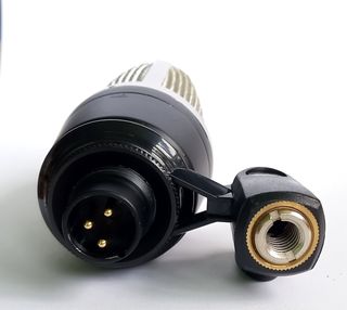 Microfóno Alctron modificado