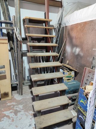 Escalera para altillo