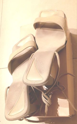 Sandalias de tacon alto GUESS