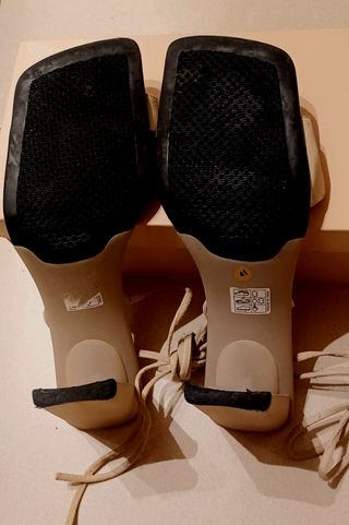 Sandalias de tacon alto GUESS