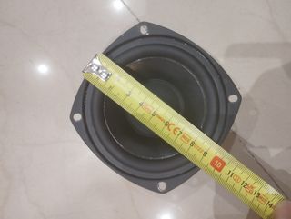 Despiece monitor M-Audio AV32