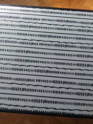 Mesita con patas plegable para el sofa