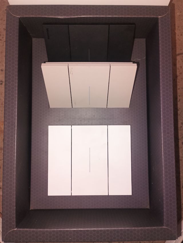 Caja de muestras de marcos bticino