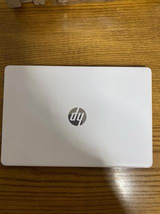 HP Laptop 15sfq5029ns