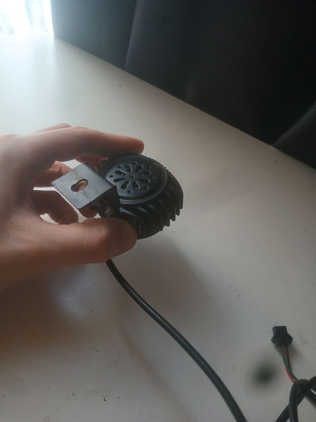 Luz con claxon patinete smartgyro