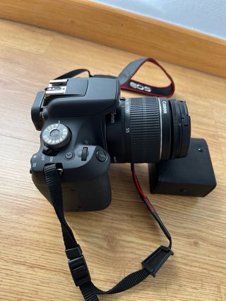 Fotocamera Canon EOS 2000D