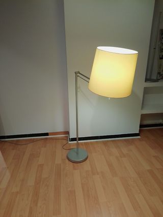 Lampara de pie