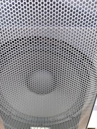 Altavox autoamplificado