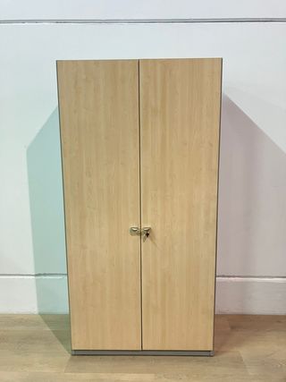 Armario ropero metálico Steelcase con llave