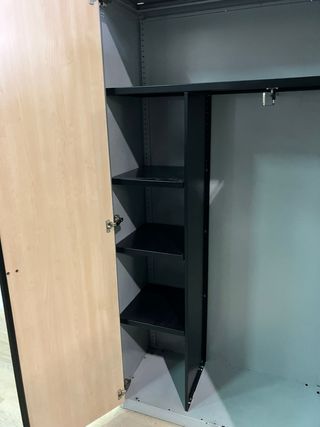 Armario ropero metálico Steelcase con llave