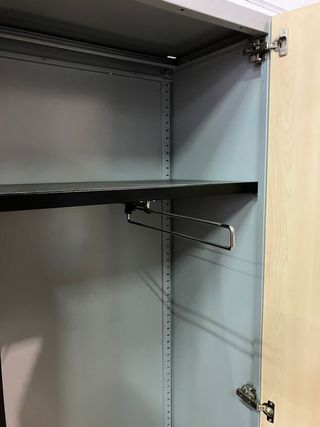 Armario ropero metálico Steelcase con llave