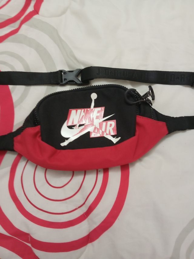 Riñonera Nike x Jordan