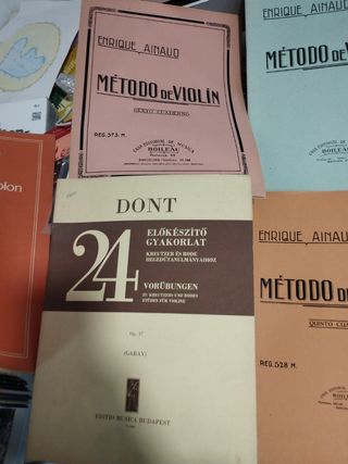 Lote 11 partituras violín métodos