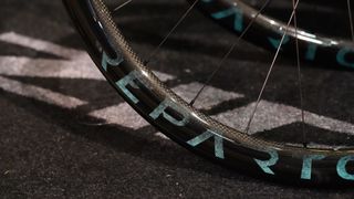 Ruedas gravel Reparto Corse RC43
