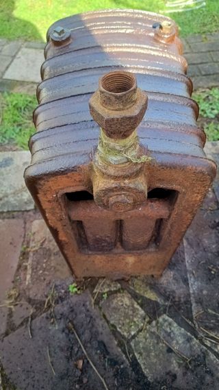 Caldera antigua de hierro marca Roca