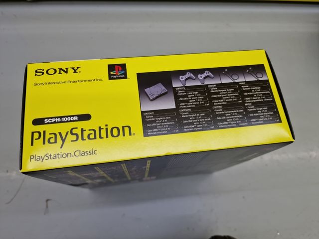 Sony PlayStation Classic con 20 juegos