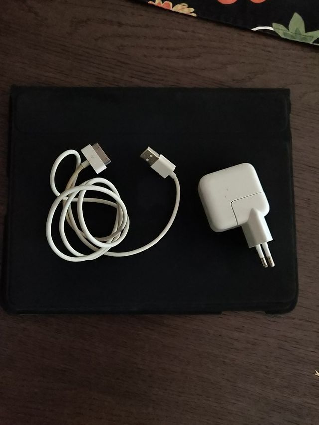 iPad de primeira geração com capa