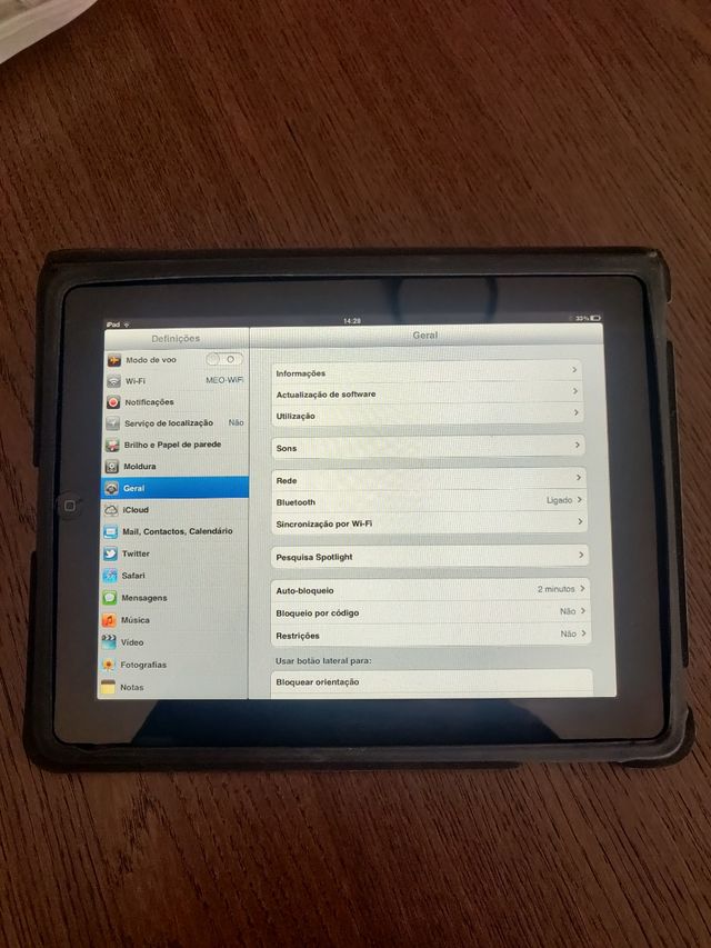 iPad de primeira geração com capa
