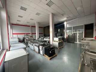 Venta de Nave en calle Sierra Morena, 14