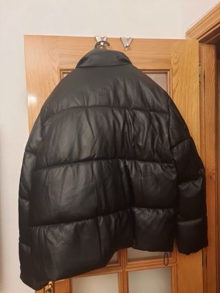 Chaqueta acolchada efecto piel