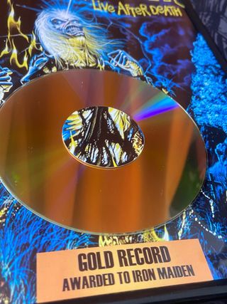 Disco de oro - iron maiden