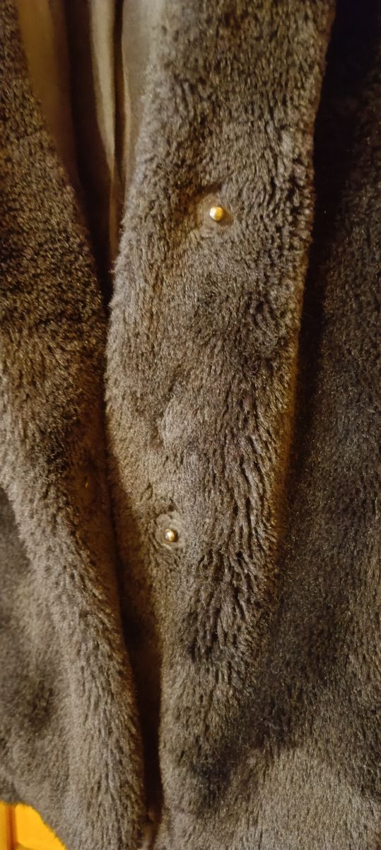 Abrigo negro Stradivarius