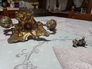 Candelabri antico più cagnolino