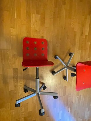 Dos sillas escritorio infantiles Ikea