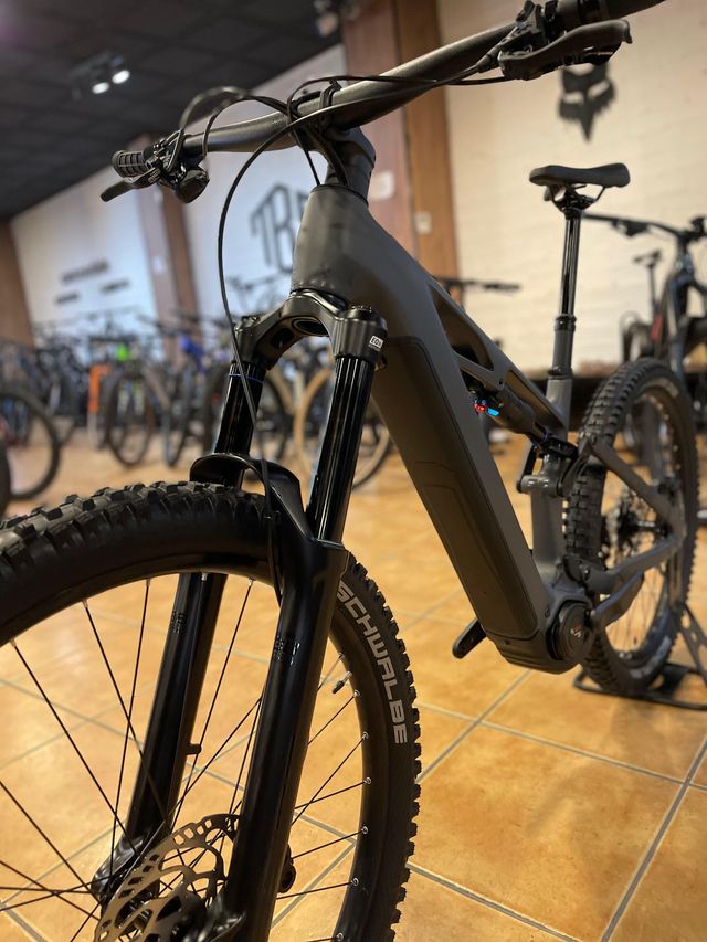 CUBE STEREO HYBRID ONE77 HPC RACE