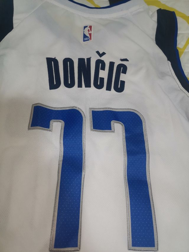 Doncic Dallas Maverick 77