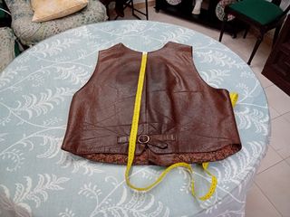 CHALECO DE CUERO AUTENTICO