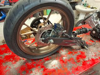 Honda cb 125r
