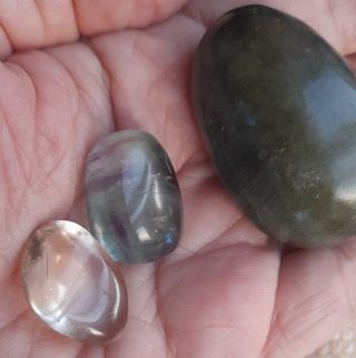 Labradorita, fluorita. Piedras.