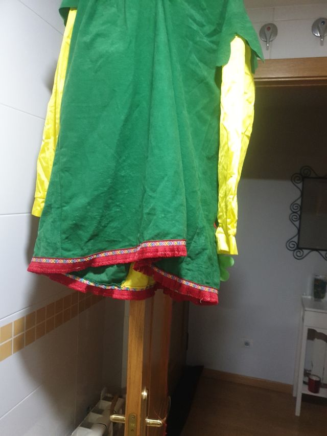 Disfraz niña talla 5 para 11-13 años,sin estrenar