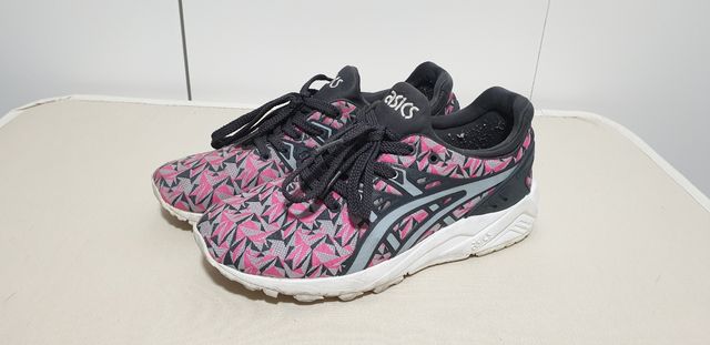 Sneakers Asics taglia 36 nuove