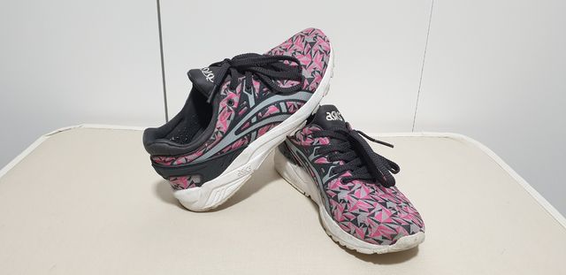 Sneakers Asics taglia 36 nuove