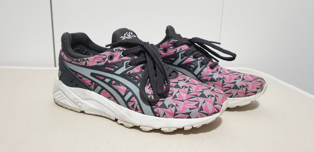 Sneakers Asics taglia 36 nuove