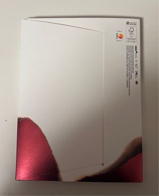 Le Sserafim “Unforgiven” vers. Bloody Rose con pc