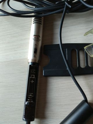 Se vende micrófono Philips SBC 3040, mono unidire