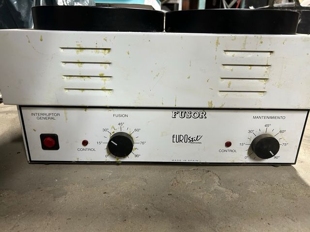 Maquina de cera caliente