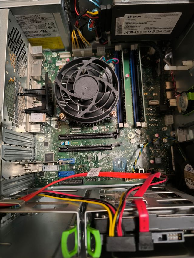 Computer Fijitsu, 32 GB di RAM.! Alta gamma!