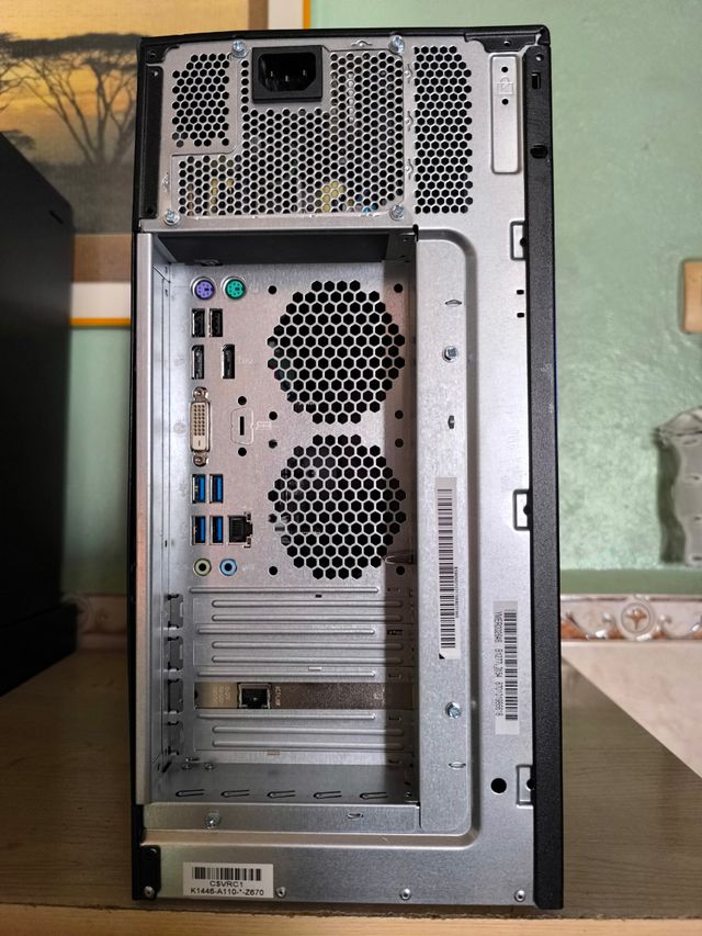 Computer Fijitsu, 32 GB di RAM.! Alta gamma!