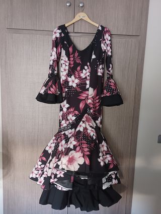 Vestido de gitana, traje de flamenca 