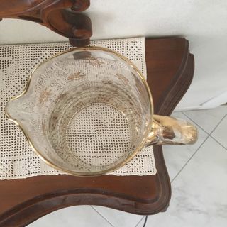 Brocca/caraffa in vetro decorato oro cm.23 vintage