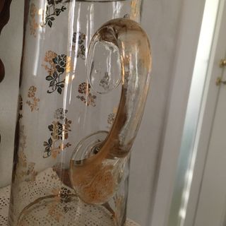 Brocca/caraffa in vetro decorato oro cm.23 vintage