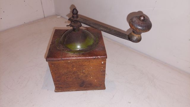 Molinillo de cafe ELMA